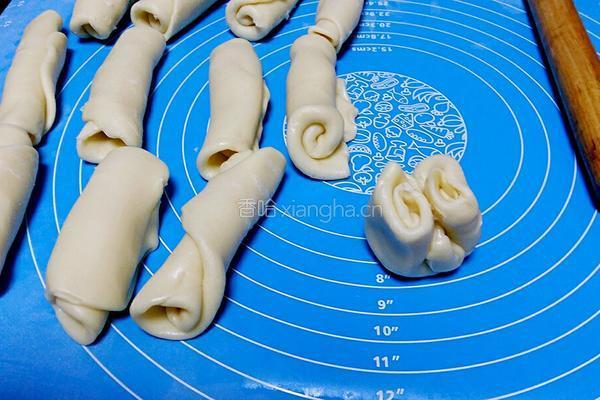 酥皮月饼（蛋黄豆沙馅）的做法图解9