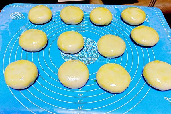 酥皮月饼（蛋黄豆沙馅）的做法图解11