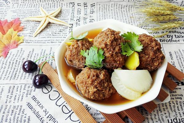 牛肉丸子萝卜汤