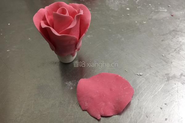 翻糖蛋糕花的做法图解9