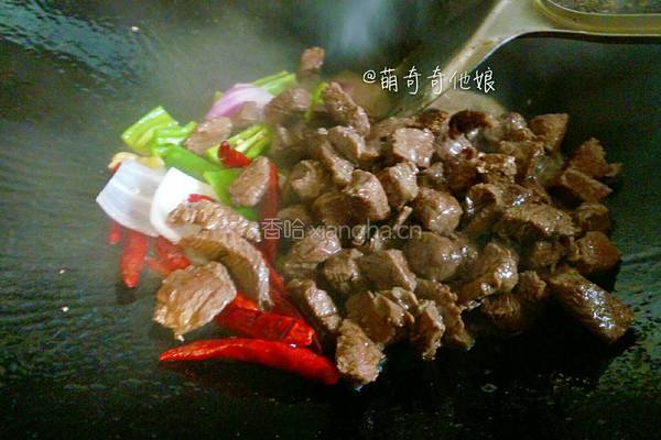 酱爆牛肉粒的做法图解7