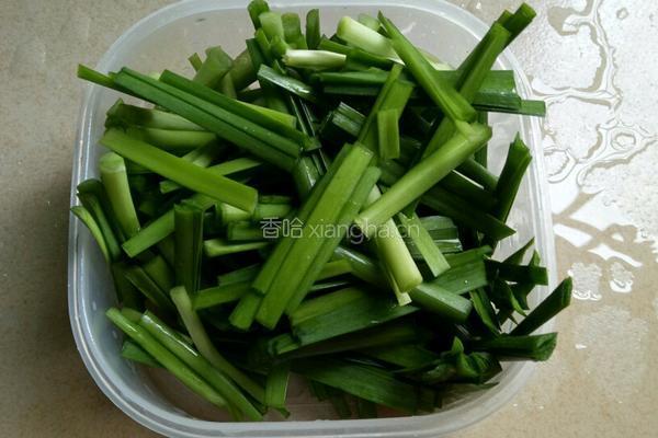 韭菜猪红汤的做法图解3