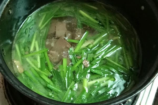 韭菜猪红汤的做法图解5