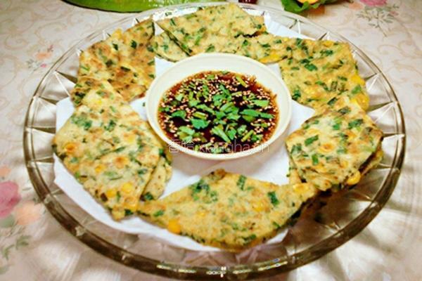 豆渣韭菜玉米饼