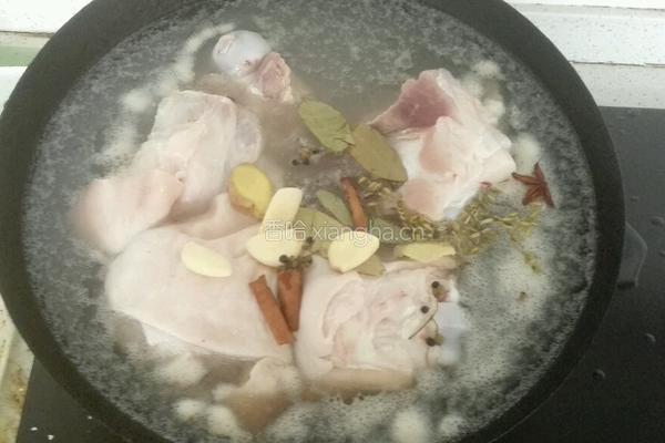 大骨棒汤的做法图解3