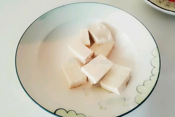 清汤鲫鱼的做法图解3