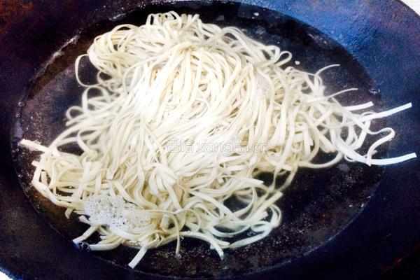鱼丸面的做法图解2