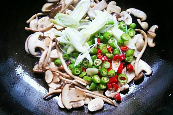 油浸菌菇的做法图解4
