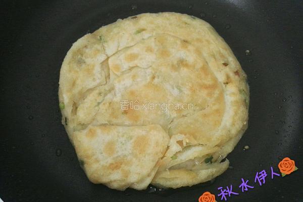 葱花油饼的做法图解20
