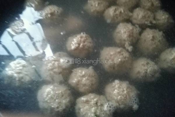 小青在穿小肉圆的做法图解5