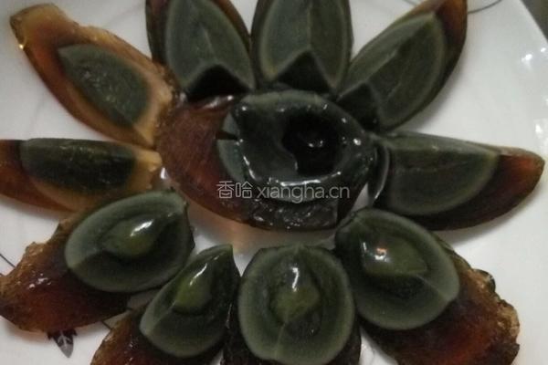 青椒变蛋的做法图解2