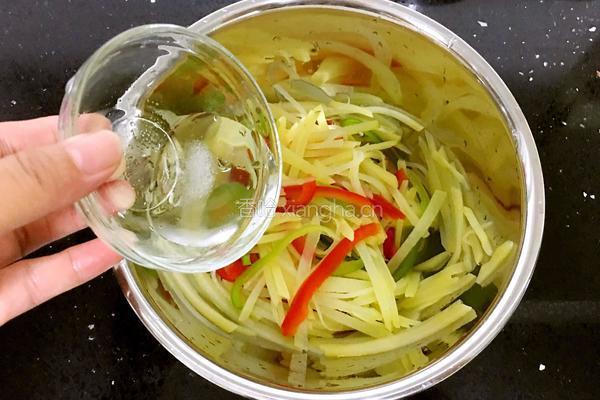 凉拌酸甜土豆丝的做法图解8