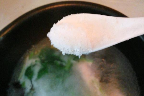 黑木耳草鱼肉片汤的做法图解13