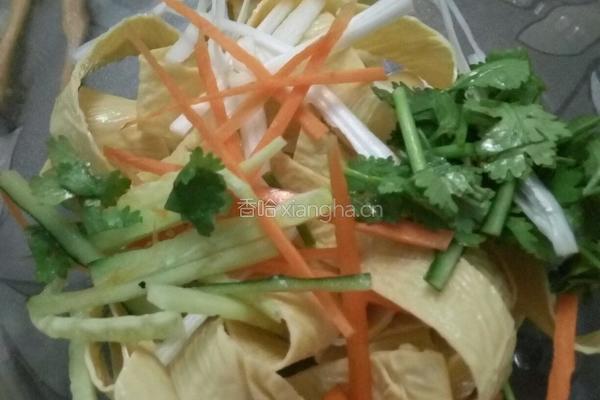 凉拌油豆腐皮的做法图解4