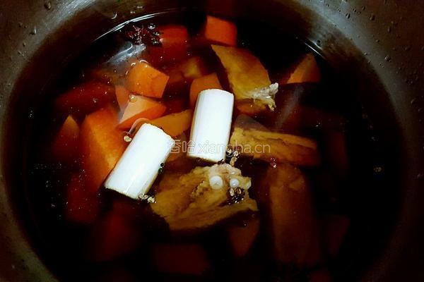 胡萝卜土豆炖排骨的做法图解6