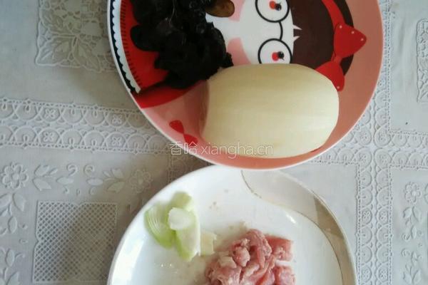 藕炒肉片的做法图解1