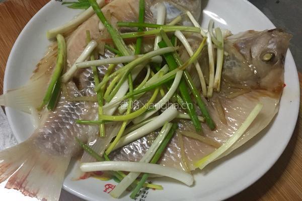 清蒸深海红斑鱼的做法图解7