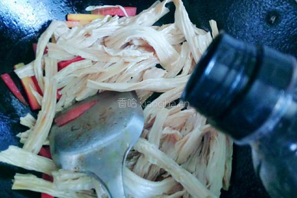 红烧肉烧腐竹的做法图解4