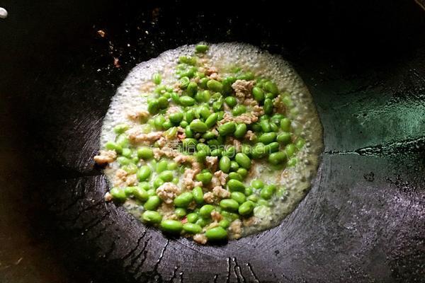 青豆肉末的做法图解7