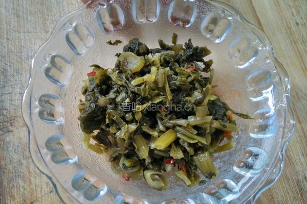 酸菜炒饭的做法图解3