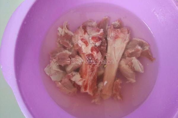 胡萝卜羊肉汤的做法图解3