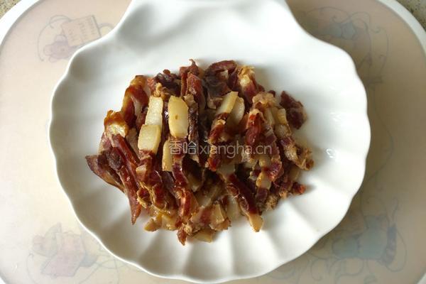 腊肉炒苦瓜的做法图解3