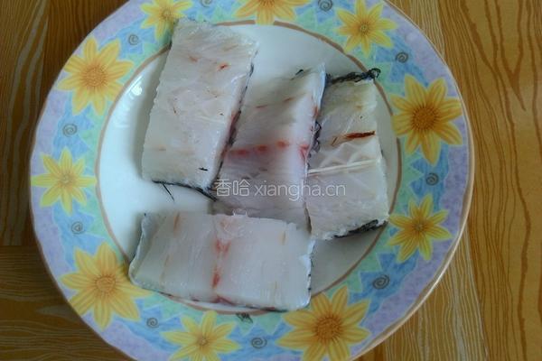 经典酥炸鳕鱼排的做法图解2