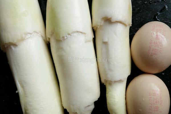 茭白炒鸡蛋的做法图解1