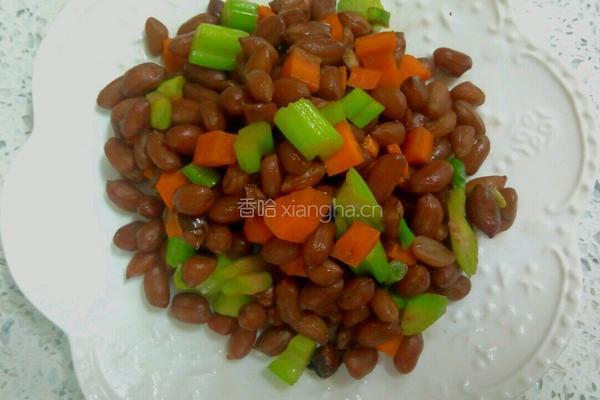 西芹花生米的做法图解7