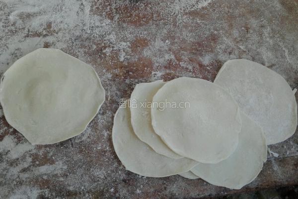 莲藕馅饺子的做法图解7