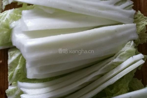 白菜粉丝豆腐汤的做法图解1