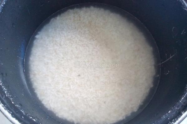 香菇糯米饭的做法图解3