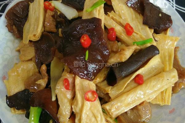 木耳炒腐竹的做法图解3