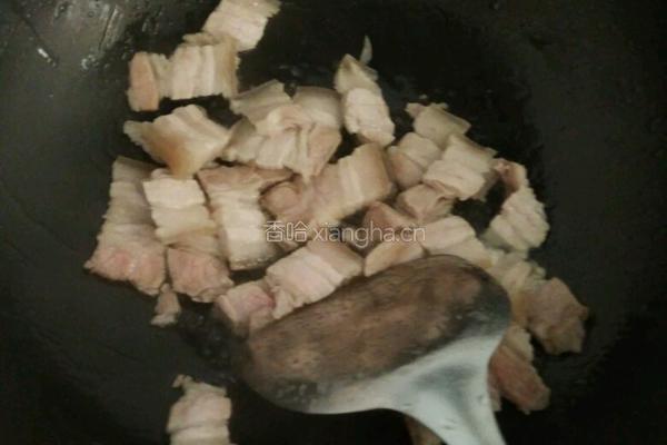 胡萝卜回锅肉的做法图解2