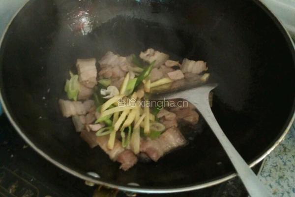 胡萝卜回锅肉的做法图解3