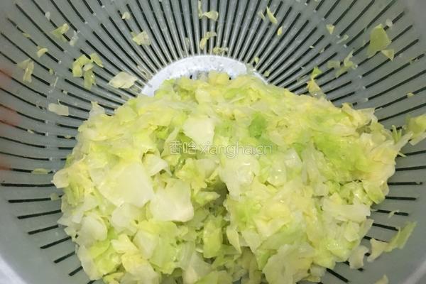 清淡口味菜肉蒸餃的做法图解2