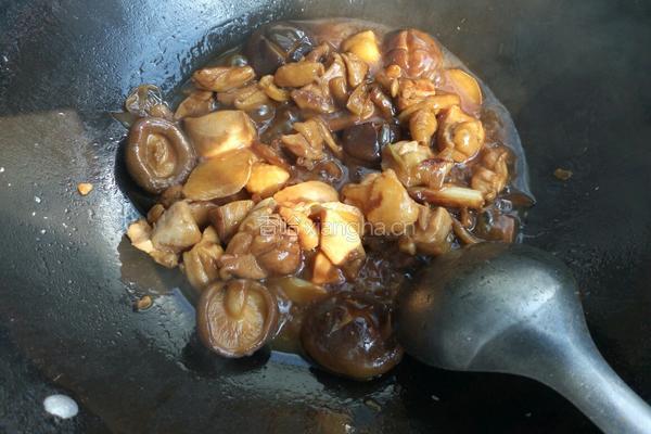 香菇鸡块的做法图解9