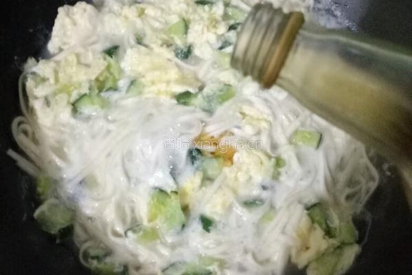 黄瓜鸡蛋面的做法图解8