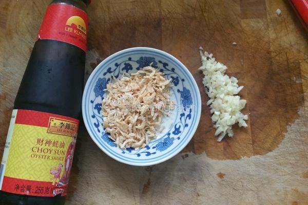 炒生菜的做法图解2