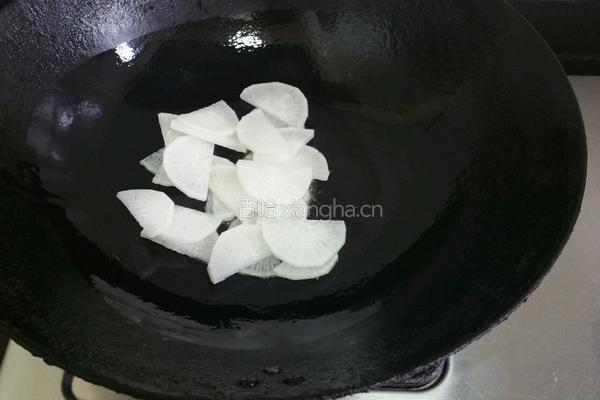白萝卜烩虾仁的做法图解7