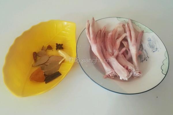 卤鸭脚的做法图解1