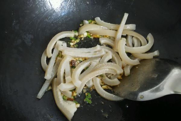 青椒炒猪皮的做法图解9