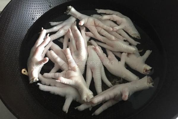 糖醋凤爪的做法图解2