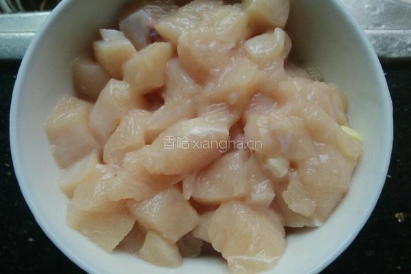 香菇炒鸡块的做法图解4