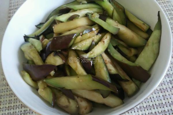 尖椒炒茄子的做法图解3