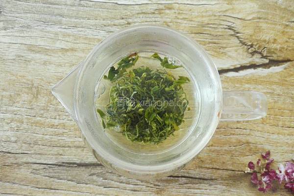柠檬绿茶的做法图解3