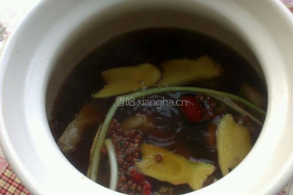 蘑菇炖排骨的做法图解5