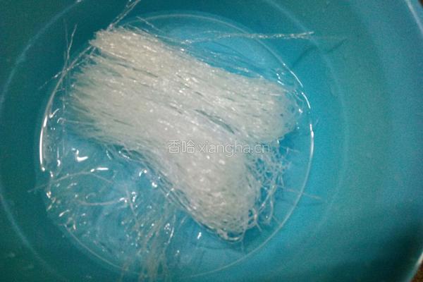 粉丝鸡汤的做法图解2