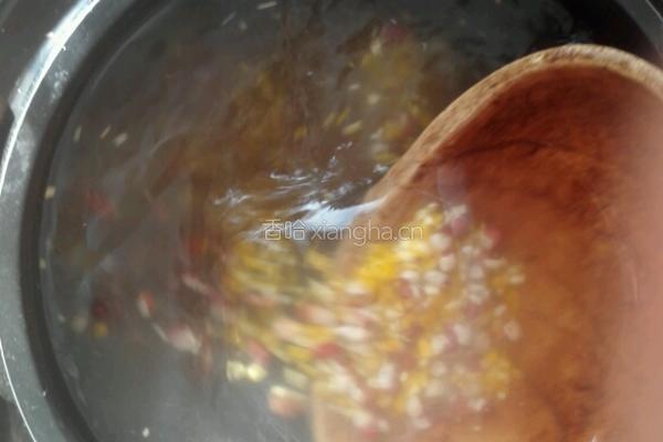 玉米花豆粥的做法图解4