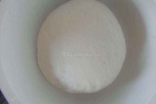 胡萝卜叶素包子的做法图解1